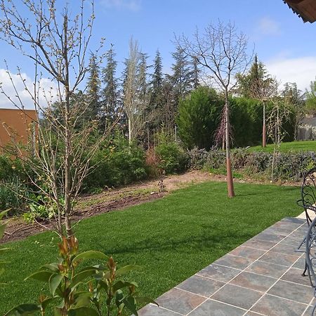 Casita Independiente Con Jardin Cercedilla Eksteriør bilde